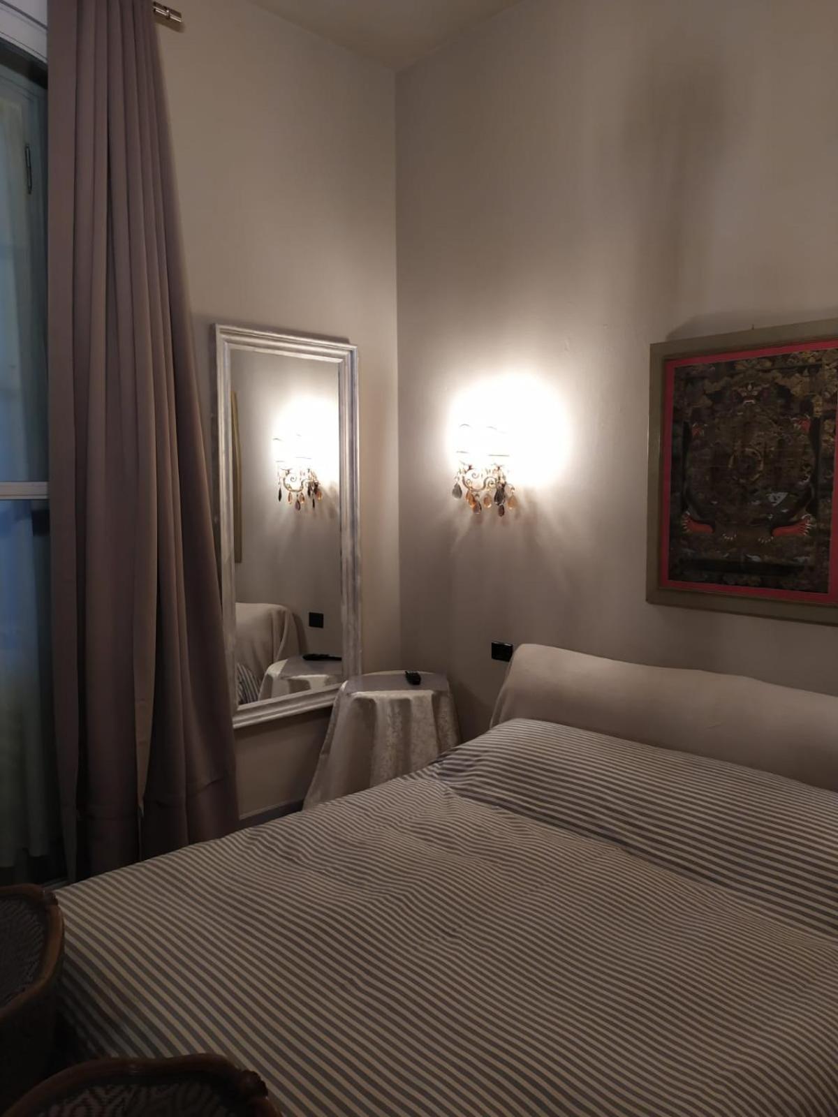 Camera Navigli Con Bagno Privato Milano Exteriör bild